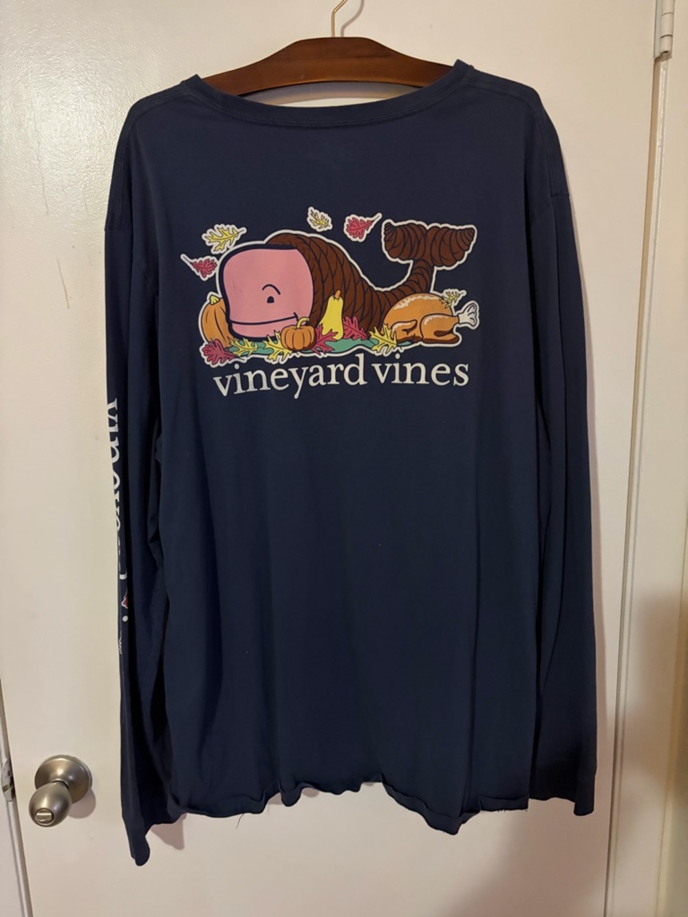 Vineyard Vines Navy Whale Logo Crewneck Tee - Thanksgiving